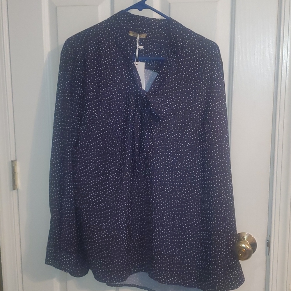 Acevog NWT XL Blouse